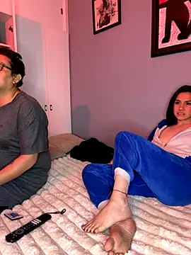 Snapshot of ameliaterry chatting on 09.11.25 ameliaterry online show from 09.11.25