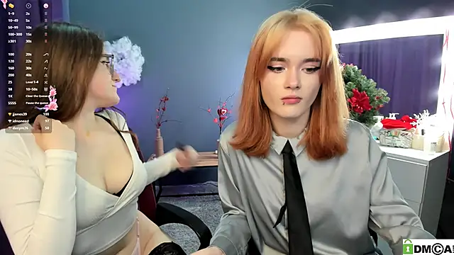 liana kisses online show from 12.29.24