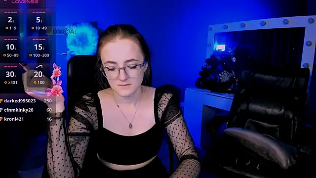 liana kisses online show from 01.26.25