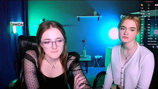 liana kisses online show from 03.04.25