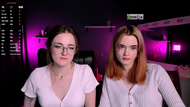 liana kisses online show from 03.12.25