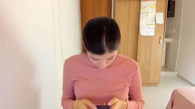 misstoya online show from 02.03.25