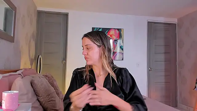 martinaaricci online show from 12.12.24