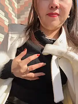 Efangfang online show from 01.17.25