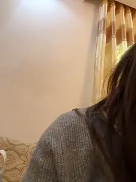 Efangfang online show from 01.24.25