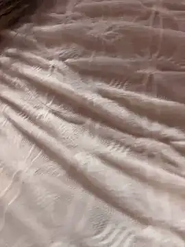 Efangfang online show from 02.05.25