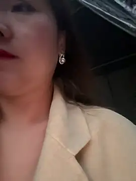 Efangfang online show from 03.01.25