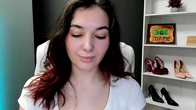 Snapshot of Meagn_Extasy chatting on 06.29.26 Meagn Extasy online show from 06.29.26