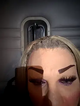 Snapshot of zayury88 chatting on 11.20.25 zayury88 online show from 11.20.25