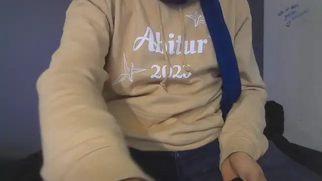 HornyBoy  2004 online show from 12.17.25