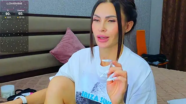 KimDavisBaby online show from 10.12.25