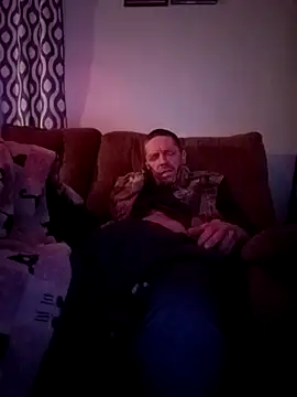 Snapshot of Bigloggz chatting on 03.05.26 Bigloggz online show from 03.05.26