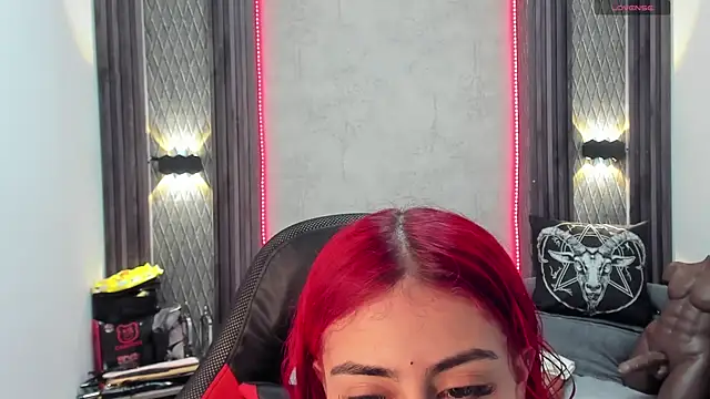 selene red  online show from 02.08.25