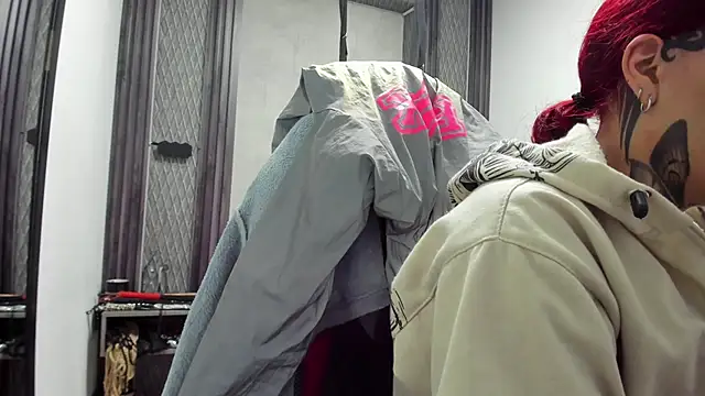 selene red  online show from 05.28.26
