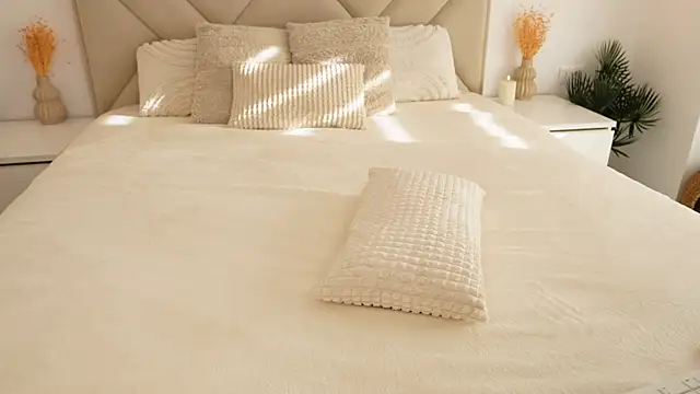 Snapshot of funny_to_see_you_here chatting on 11.26.25 funny to see you here online show from 11.26.25