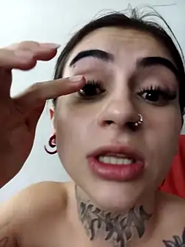 Snapshot of Bonnye_star chatting on 02.06.26 Bonnye star online show from 02.06.26