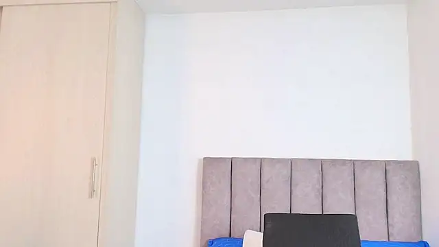 Snapshot of karina_lewis_ chatting on 01.20.25 karina lewis online show from 01.20.25