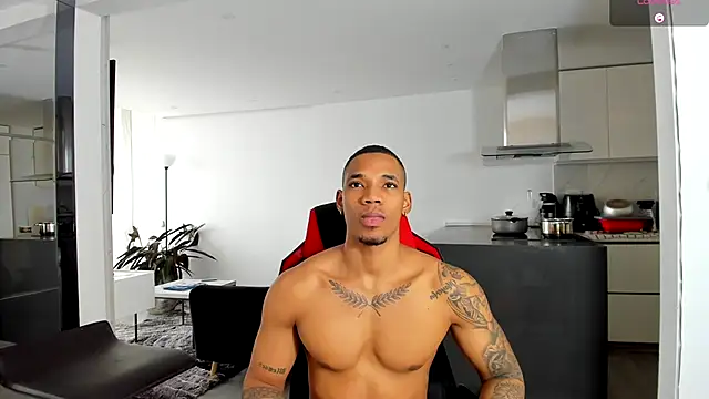 Snapshot of TROYWESLY- chatting on 09.17.25 TROYWESLY- online show from 09.17.25