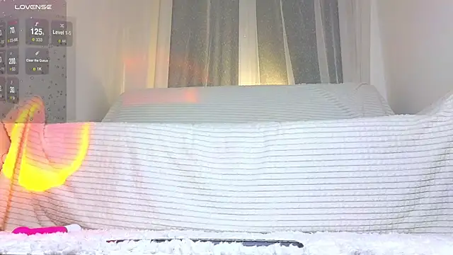 Tasha Miu online show from 12.15.24