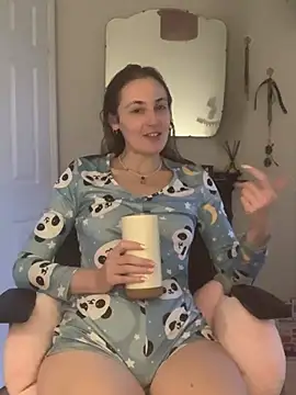 Littlelolo60 online show from 01.20.25