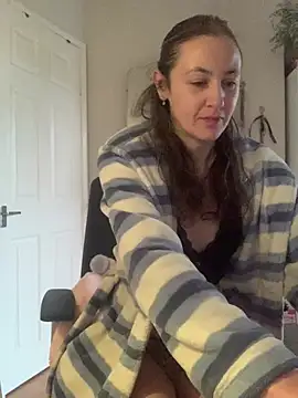 Littlelolo60 online show from 01.27.25