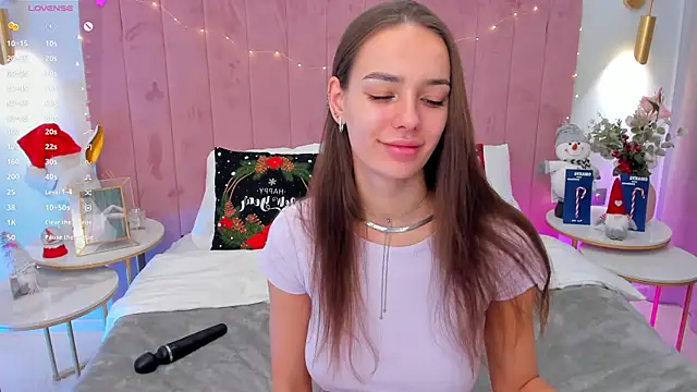 Snapshot of AprilWong chatting on 01.10.25 AprilWong online show from 01.10.25