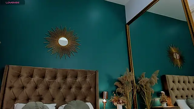 Snapshot of AprilWong chatting on 03.16.25 AprilWong online show from 03.16.25