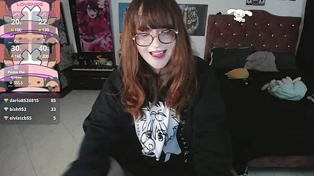 Avril2001 online show from 12.18.24