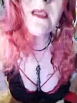 Snapshot of SabrinaXlovess chatting on 12.03.24 SabrinaXlovess online show from 12.03.24