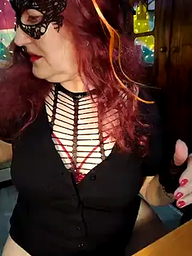 Snapshot of SabrinaXlovess chatting on 12.12.24 SabrinaXlovess online show from 12.12.24