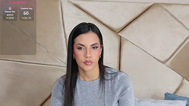 Snapshot of Camille_Torres chatting on 11.04.25 Camille Torres online show from 11.04.25