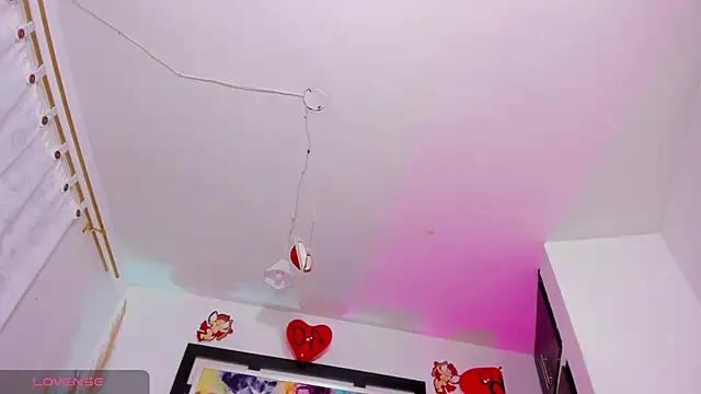 Snapshot of Scarlett_811 chatting on 02.17.25 Scarlett 811 online show from 02.17.25