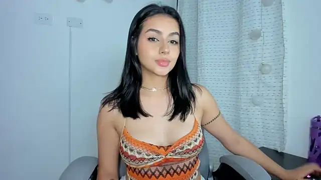 julia strauns online show from 02.12.25