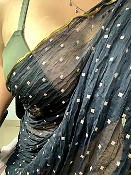 VR here 4U online show from 09.21.25