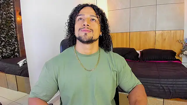 MikeEstevess online show from 03.03.25