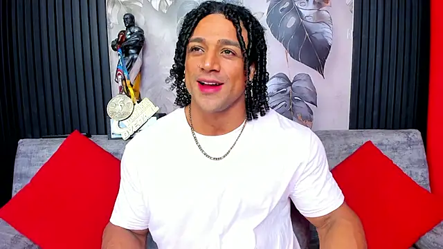 MikeEstevess online show from 10.10.25