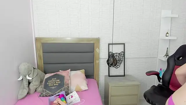 Kittytimberlake online show from 02.08.25