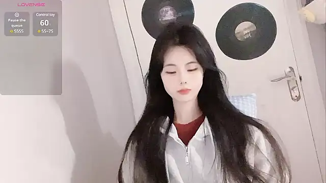 Qedgjwyz1 online show from 02.07.25