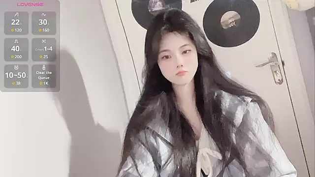 Qedgjwyz1 online show from 02.20.25