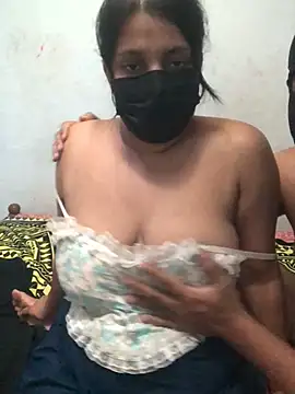 NOORA-GIRL online show from 02.07.25