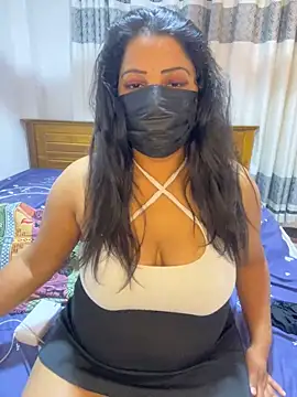 NOORA-GIRL online show from 02.05.26