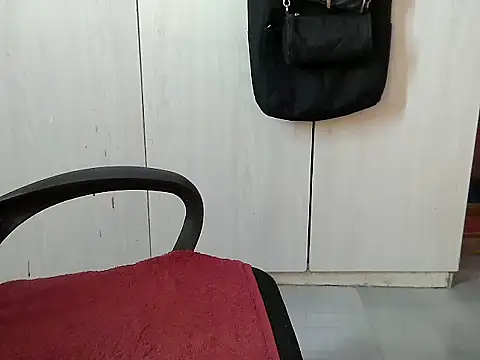 Destiny Desire online show from 09.15.25