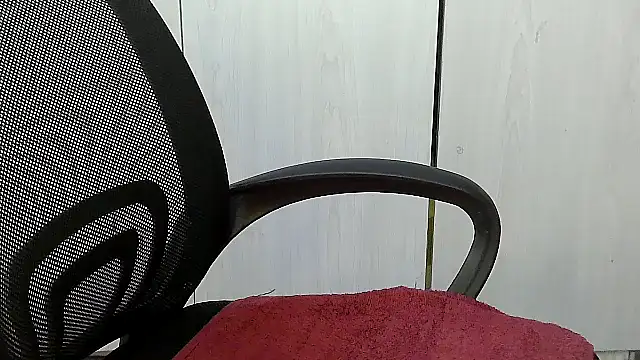 Destiny Desire online show from 01.13.26