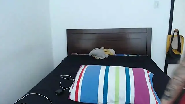 rebecca collin online show from 10.16.25