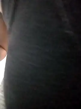 kBossgirls online show from 11.26.25