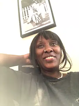 Lola kims online show from 09.30.25