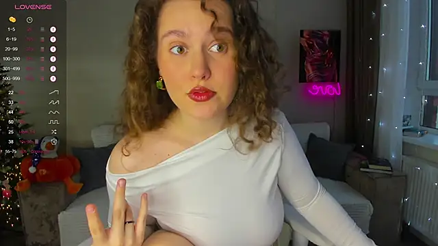 Snapshot of My_Emmy chatting on 12.31.24 My Emmy online show from 12.31.24