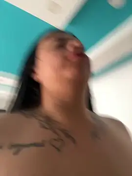 Devilsweet17 online show from 10.24.25