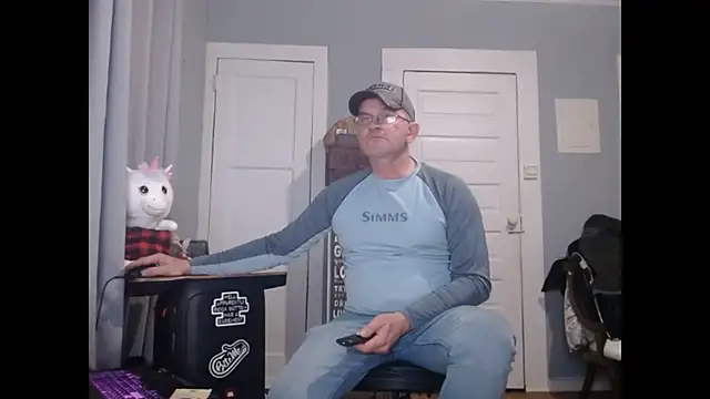 Snapshot of straightinyou chatting on 01.13.25 straightinyou online show from 01.13.25