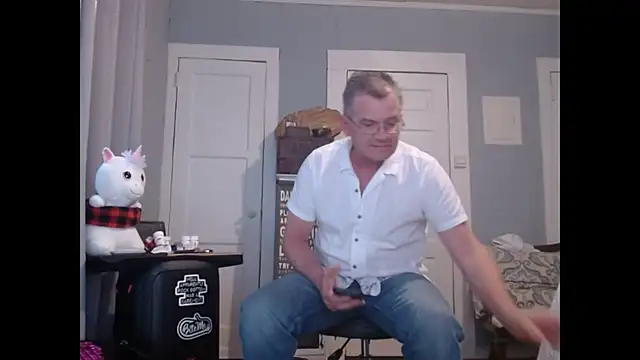 Snapshot of straightinyou chatting on 01.22.25 straightinyou online show from 01.22.25